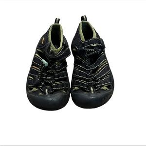 Black and green keen sandals